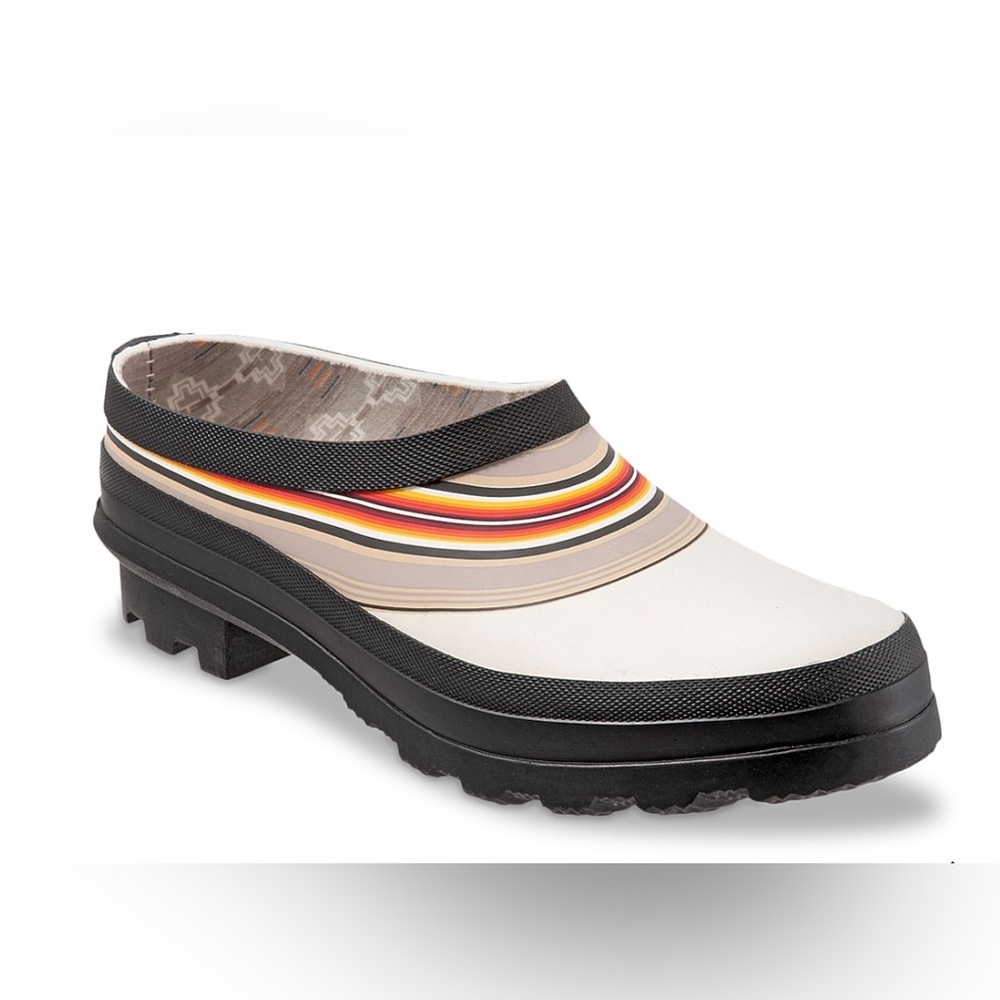 Pendleton Garden Clogs NWT